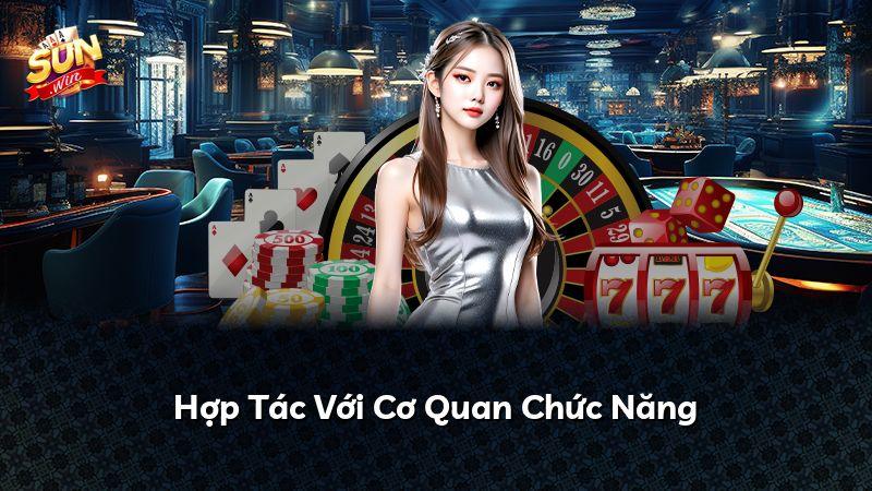 Hợp Tác Với Cơ Quan Chức Năng